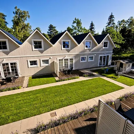 Na Brackiej 펜션 포비에로보